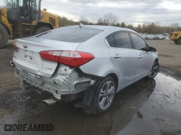 ✅ 2014 Kia Forte EX • VIN: KNAFZ4A88E5174210 • Lot: 90986355. Listed on Copart with 157,740 mi. Free auction sales archive from the USA and detailed vehicle history report at DreamBid. Image 3.