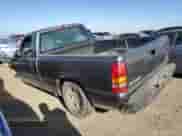 2002 GMC Sierra 1500 z VIN 1GTEC14W92Z280310, wystawiony jako Copart lot #74731204 z przebiegiem 241 075 mil mil oraz Szkoda całkowita • Salvage title. Historia ofert i sprzedaży dostępna na DreamBid. Obrazek 2.
