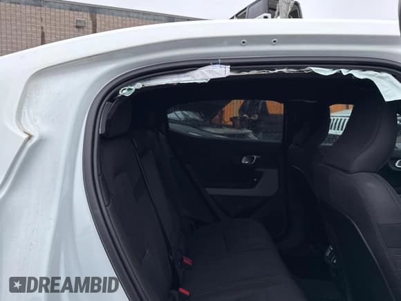 ✅ 2022 Polestar 2 • VIN: LPSED3KAXNL066989 • Lot: 92225445. Wystawiony na Copart z przebiegiem 6 500 mil. Bezpłatny archiwum sprzedaży aukcyjnych z USA i szczegółowy raport historii pojazdu na DreamBid. Zdjęcie 6.