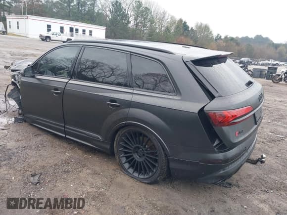 ✅ 2022 Audi SQ7 Prestige • VIN: WA1VWBF76ND001023 • Lot: 38215082. Listed on IAAI with 34,760 mi. Free auction sales archive from the USA and detailed vehicle history report at DreamBid. Image 3.