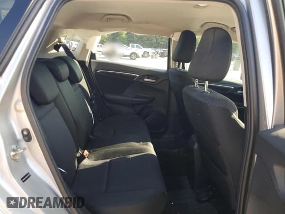 ✅ 2019 Honda Fit LX • VIN: 3HGGK5H43KM741368 • Lot: 71697545. Wystawiony na Copart z przebiegiem 94 347 mil. Bezpłatny archiwum sprzedaży aukcyjnych z USA i szczegółowy raport historii pojazdu na DreamBid. Zdjęcie 10.