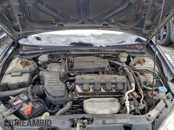 ✅ 2004 Honda Civic EX • VIN: 2HGES26744H631319 • Lot: 94529155. Listed on Copart with 36,990 mi. Free auction sales archive from the USA and detailed vehicle history report at DreamBid. Image 11.