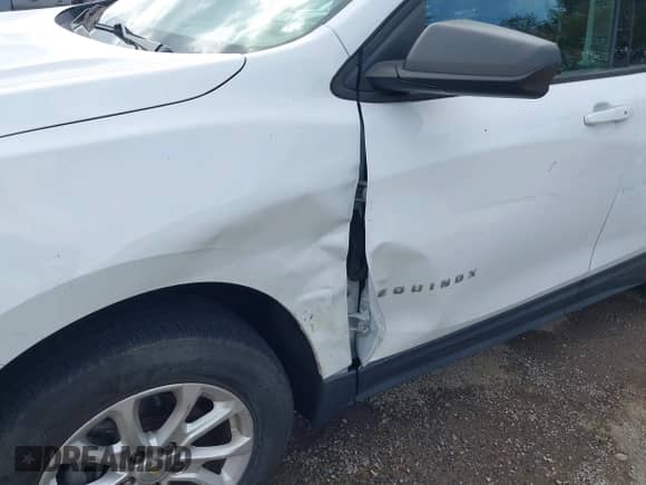 2018 Chevrolet Equinox LS с VIN 2GNAXREV7J6320182, выставлен на аукционе IAAI как лот 43262040 с пробегом 132 619 миль миль и . История ставок и продаж доступна на DreamBid. Изображение 6.