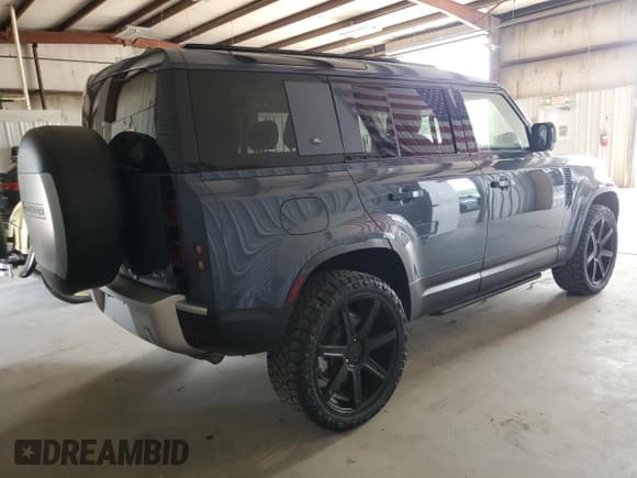 ✅ 2020 Land Rover Defender SE • VIN: SALEP7EUXL2020490 • Lot: 64925185. Wystawiony na Copart z przebiegiem 104 952 mil. Bezpłatny archiwum sprzedaży aukcyjnych z USA i szczegółowy raport historii pojazdu na DreamBid. Zdjęcie 3.