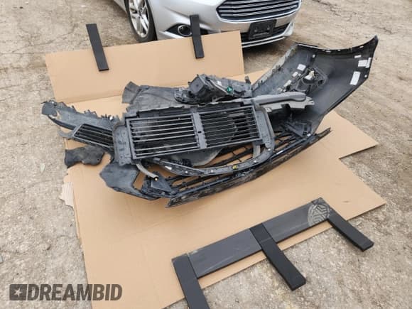 ✅ 2018 Chevrolet Traverse Premier • VIN: 1GNERKKW1JJ105836 • Лот: 70198755. Опубликован ранее на Copart с пробегом 138 554 миль. Бесплатный доступ к архиву аукционных продаж из США и подробный отчёт об истории автомобиля на DreamBid. Изображение 13.