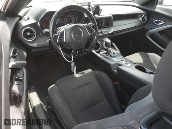 2019 Chevrolet Camaro 1LT с VIN 1G1FB3DX8K0108665, выставлен на аукционе Copart как лот 63430405 с пробегом 62 171 миль миль и Списание • Salvage title. История ставок и продаж доступна на DreamBid. Изображение 8.