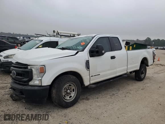 ✅ 2022 Ford F-250 • VIN: 1FT8X2AT1NEE17009 • Lot: 43755805. Listed on Copart with Not provided. Free auction sales archive from the USA and detailed vehicle history report at DreamBid. Image 2.