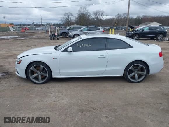 ✅ 2014 Audi S5 Premium Plus • VIN: WAUCGAFR3EA040611 • Lot: 41972954. Listed on IAAI with 79,716 mi. Free auction sales archive from the USA and detailed vehicle history report at DreamBid. Image 14.