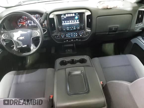 2017 Chevrolet Silverado 1500 LT с VIN 1GCVKREC7HZ394157, выставлен на аукционе Copart как лот 84438695 с пробегом 71 966 миль миль и Списание • Salvage title. История ставок и продаж доступна на DreamBid. Изображение 8.