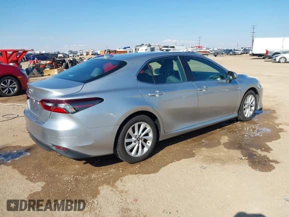 ✅ 2021 Toyota Camry LE • VIN: 4T1C11AKXMU613771 • Лот: 43320746. Опубликован ранее на IAAI с пробегом 68 290 миль. Бесплатный доступ к архиву аукционных продаж из США и подробный отчёт об истории автомобиля на DreamBid. Изображение 4.
