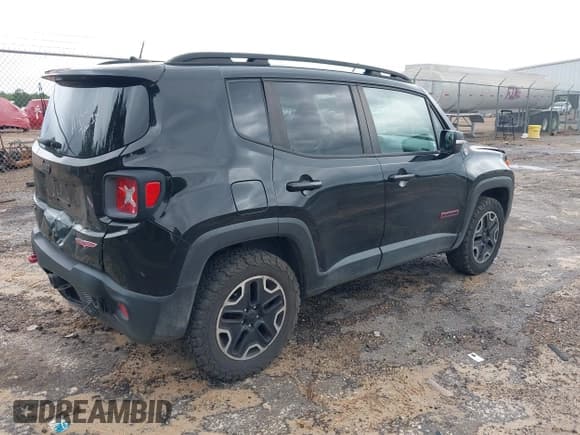 ✅ 2017 Jeep Renegade Trailhawk • VIN: ZACCJBCB3HPF32738 • Лот: 42206193. Опубликован ранее на IAAI с пробегом 142 797 миль. Бесплатный доступ к архиву аукционных продаж из США и подробный отчёт об истории автомобиля на DreamBid. Изображение 4.