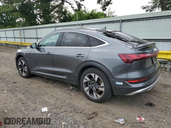 ✅ 2021 Audi e-tron Sportback Prestige • VIN: WA13AAGE7MB026214 • Лот: 66930805. Опубликован ранее на Copart с пробегом 31 287 миль. Бесплатный доступ к архиву аукционных продаж из США и подробный отчёт об истории автомобиля на DreamBid. Изображение 2.