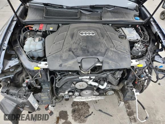 ✅ 2023 Audi Q8 Prestige • VIN: WA1FVBF10PD051745 • Лот: 71208045. Опубликован ранее на Copart с пробегом 14 199 миль. Бесплатный доступ к архиву аукционных продаж из США и подробный отчёт об истории автомобиля на DreamBid. Изображение 12.