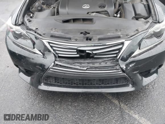 ✅ 2014 Lexus IS 250 • VIN: JTHBF1D20E5021335 • Lot: 43710945. Wystawiony na IAAI z przebiegiem 124 991 mil. Bezpłatny archiwum sprzedaży aukcyjnych z USA i szczegółowy raport historii pojazdu na DreamBid. Zdjęcie 6.