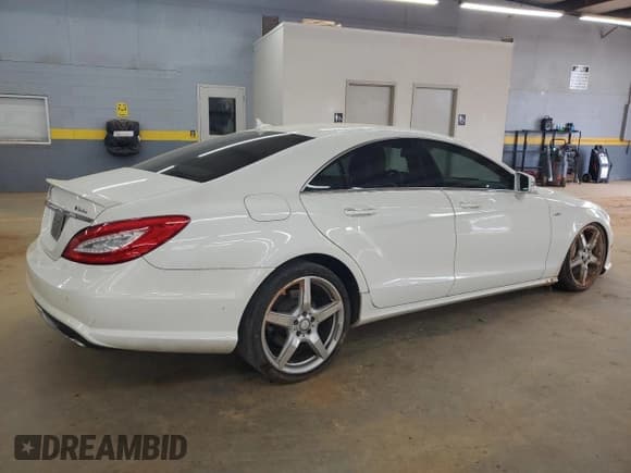 ✅ 2012 Mercedes-Benz CLS 550 • VIN: WDDLJ7DB1CA010670 • Лот: 52570125. Опубликован ранее на Copart с пробегом 103 261 миль. Бесплатный доступ к архиву аукционных продаж из США и подробный отчёт об истории автомобиля на DreamBid. Изображение 3.