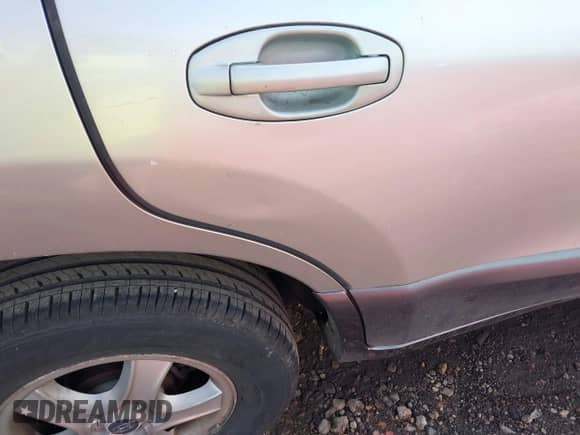 2003 Hyundai Santa Fe GLS с VIN KM8SC13D73U404717, выставлен на аукционе IAAI как лот 39736360 с пробегом 200 869 миль миль и . История ставок и продаж доступна на DreamBid. Изображение 15.