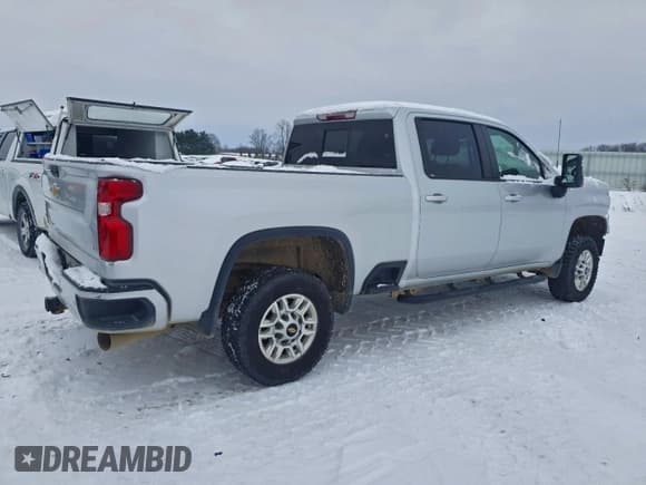 ✅ 2022 Chevrolet Silverado 2500HD LT • VIN: 2GC4YNEY5N1222583 • Лот: 84737575. Опубликован ранее на Copart с пробегом 71 645 миль. Бесплатный доступ к архиву аукционных продаж из США и подробный отчёт об истории автомобиля на DreamBid. Изображение 3.