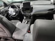 ✅ 2020 Chevrolet Traverse LT • VIN: 1GNEVHKW9LJ322665 • Lot: 81523295. Wystawiony na Copart z przebiegiem Nie podano. Bezpłatny archiwum sprzedaży aukcyjnych z USA i szczegółowy raport historii pojazdu na DreamBid. Zdjęcie 8.