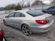 ✅ 2009 Volkswagen CC 4Motion • VIN: WVWGU73CX9E552848 • Lot: 78878774. Wystawiony na Copart z przebiegiem 159 855 mil. Bezpłatny archiwum sprzedaży aukcyjnych z USA i szczegółowy raport historii pojazdu na DreamBid. Zdjęcie 2.