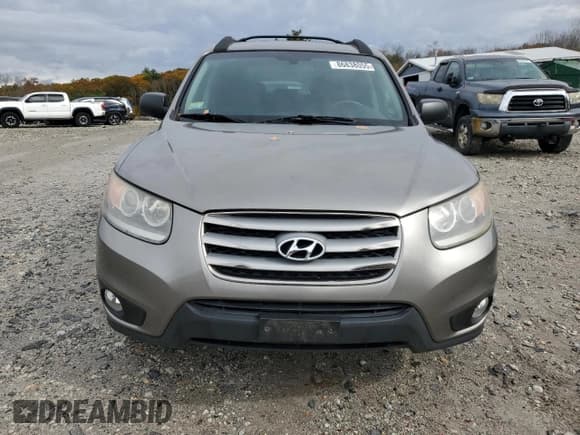 ✅ 2012 Hyundai Santa Fe GLS • VIN: 5XYZGDAB6CG103707 • Lot: 86838055. Wystawiony na Copart z przebiegiem 166 522 mil. Bezpłatny archiwum sprzedaży aukcyjnych z USA i szczegółowy raport historii pojazdu na DreamBid. Zdjęcie 5.