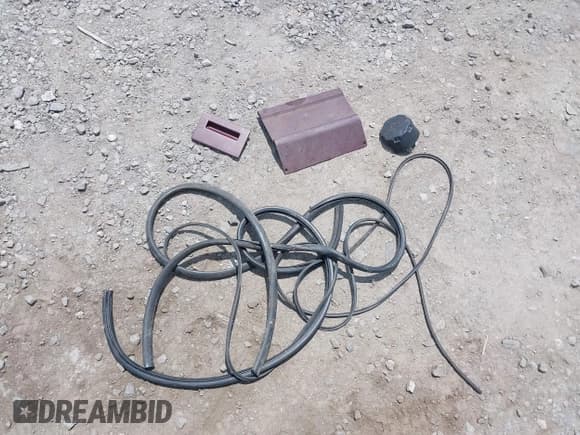 ✅ 1988 Chevrolet Silverado 1500 • VIN: 2GCEK19K7J1190525 • Лот: 42700348. Опубликован ранее на IAAI с пробегом 130 803 миль. Бесплатный доступ к архиву аукционных продаж из США и подробный отчёт об истории автомобиля на DreamBid. Изображение 19.