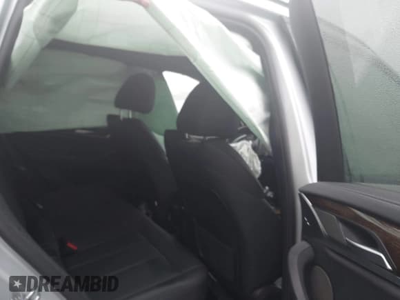 ✅ 2018 BMW X3 M40i • VIN: 5UXTS3C54J0Z02473 • Lot: 43578755. Wystawiony na IAAI z przebiegiem Nie podano. Bezpłatny archiwum sprzedaży aukcyjnych z USA i szczegółowy raport historii pojazdu na DreamBid. Zdjęcie 8.