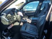 ✅ 2018 BMW X5 M • VIN: 5YMKT6C58J0Y83820 • Lot: 87162934. Wystawiony na Copart z przebiegiem 114 307 mil. Bezpłatny archiwum sprzedaży aukcyjnych z USA i szczegółowy raport historii pojazdu na DreamBid. Zdjęcie 7.