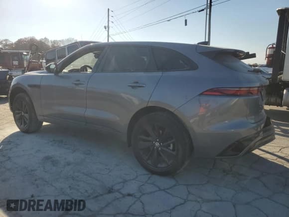 ✅ 2025 Jaguar F-Pace R-Dynamic S • VIN: SADCT2EX8SA748020 • Lot: 92809645. Listed on Copart with 8,146 mi. Free auction sales archive from the USA and detailed vehicle history report at DreamBid. Image 2.