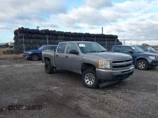 2009 Chevrolet Silverado 1500 LT with VIN 3GCEK23C29G218709, listed as a IAAI auction lot 43582106 with 118,884 mi miles and . Bid and sale history available at DreamBid. Image 1.