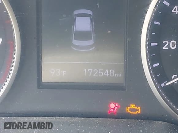 ✅ 2020 Hyundai Elantra Value Edition • VIN: 5NPD84LF1LH575538 • Lot: 42998696. Listed on IAAI with 172,548 mi. Free auction sales archive from the USA and detailed vehicle history report at DreamBid. Image 15.