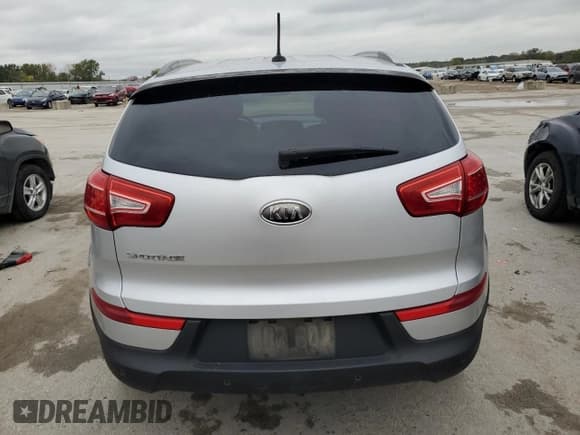 ✅ 2011 Kia Sportage LX • VIN: KNDPBCA27B7101329 • Lot: 89487105. Listed on Copart with 213,926 mi. Free auction sales archive from the USA and detailed vehicle history report at DreamBid. Image 6.