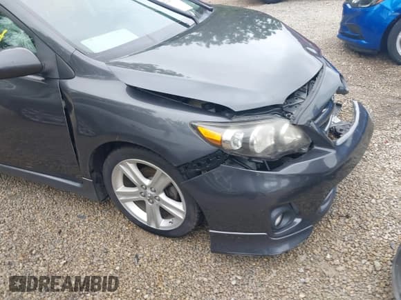 ✅ 2013 Toyota Corolla L • VIN: 2T1BU4EE8DC062475 • Lot: 42346774. Listed on IAAI with 135,193 mi. Free auction sales archive from the USA and detailed vehicle history report at DreamBid. Image 19.