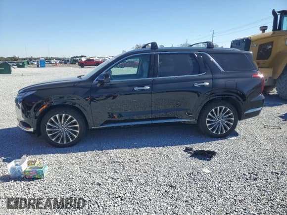 ✅ 2024 Hyundai Palisade Calligraphy • VIN: KM8R7DGE9RU756567 • Лот: 86695264. Опубликован ранее на Copart с пробегом 10 089 миль. Бесплатный доступ к архиву аукционных продаж из США и подробный отчёт об истории автомобиля на DreamBid. Изображение 1.