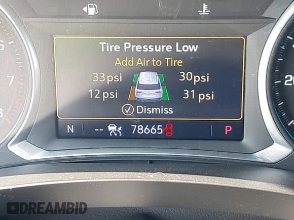 ✅ 2022 Chevrolet Traverse LT • VIN: 1GNERHKW0NJ131899 • Lot: 42567239. Wystawiony na IAAI z przebiegiem 78 665 mil. Bezpłatny archiwum sprzedaży aukcyjnych z USA i szczegółowy raport historii pojazdu na DreamBid. Zdjęcie 15.