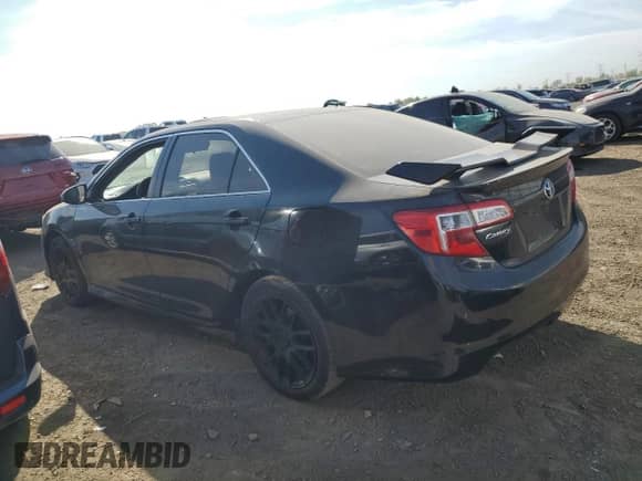 2014 Toyota Camry L with VIN 4T1BF1FK4EU462675, listed as a Copart auction lot 84659585 with 216,163 mi miles and Salvage title. Bid and sale history available at DreamBid. Image 2.
