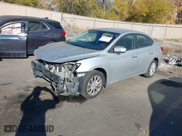 ✅ 2017 Nissan Sentra SV • VIN: 3N1AB7AP8HY409760 • Lot: 43622319. Listed on IAAI with 141,337 mi. Free auction sales archive from the USA and detailed vehicle history report at DreamBid. Image 17.