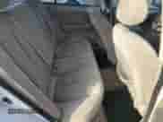 2005 Hyundai Elantra GLS z VIN KMHDN46D95U124056, wystawiony jako Copart lot #81004064 z przebiegiem 136 503 mil mil oraz Czysty tytuł • Clean title. Historia ofert i sprzedaży dostępna na DreamBid. Obrazek 10.