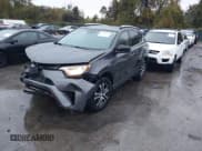 ✅ 2017 Toyota RAV4 LE • VIN: JTMZFREV7HD107498 • Лот: 43524911. Опубликован ранее на IAAI с пробегом 104 698 миль. Бесплатный доступ к архиву аукционных продаж из США и подробный отчёт об истории автомобиля на DreamBid. Изображение 2.
