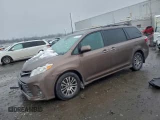 ✅ 2019 Toyota Sienna Limited • VIN: 5TDYZ3DC3KS984629 • Lot: 95870935. Listed on Copart with 106,716 mi. Free auction sales archive from the USA and detailed vehicle history report at DreamBid. Image 1.