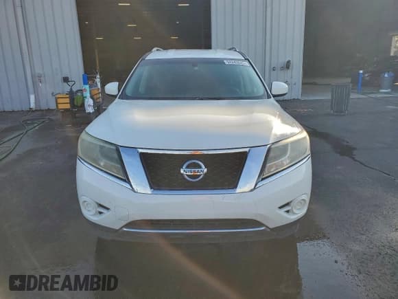 ✅ 2015 Nissan Pathfinder SV • VIN: 5N1AR2MN3FC652559 • Lot: 94243525. Wystawiony na Copart z przebiegiem 129 526 mil. Bezpłatny archiwum sprzedaży aukcyjnych z USA i szczegółowy raport historii pojazdu na DreamBid. Zdjęcie 5.