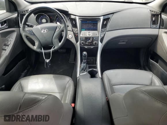 ✅ 2013 Hyundai Sonata SE • VIN: 5NPEC4AB4DH670857 • Lot: 70963324. Listed on Copart with 185,848 mi. Free auction sales archive from the USA and detailed vehicle history report at DreamBid. Image 8.