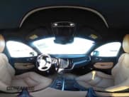 ✅ 2020 Volvo XC60 Momentum • VIN: YV4102DK5L1602268 • Lot: 43795880. Listed on IAAI with 31,557 mi. Free auction sales archive from the USA and detailed vehicle history report at DreamBid. Image 18.