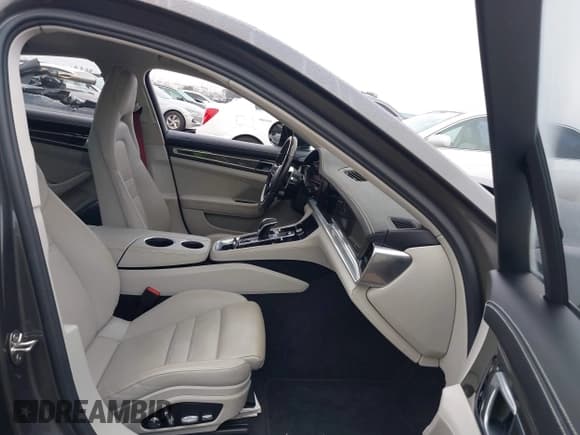 ✅ 2018 Porsche Panamera 4S • VIN: WP0AB2A71JL133016 • Lot: 43311982. Listed on IAAI with 63,081 mi. Free auction sales archive from the USA and detailed vehicle history report at DreamBid. Image 5.