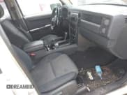 ✅ 2010 Jeep Commander Sport • VIN: 1J4RG4GK7AC127808 • Lot: 42479312. Listed on IAAI with 161,385 mi. Free auction sales archive from the USA and detailed vehicle history report at DreamBid. Image 5.