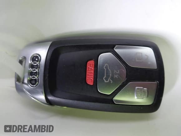 ✅ 2020 Audi Q5 Premium Plus • VIN: WA1BNAFY2L2033999 • Lot: 43717890. Wystawiony na IAAI z przebiegiem 32 960 mil. Bezpłatny archiwum sprzedaży aukcyjnych z USA i szczegółowy raport historii pojazdu na DreamBid. Zdjęcie 11.