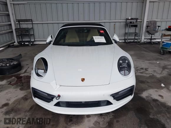 ✅ 2024 Porsche 911 Carrera • VIN: WP0CA2A90RS238404 • Lot: 42182425. Wystawiony na IAAI z przebiegiem 1 994 mil. Bezpłatny archiwum sprzedaży aukcyjnych z USA i szczegółowy raport historii pojazdu na DreamBid. Zdjęcie 13.
