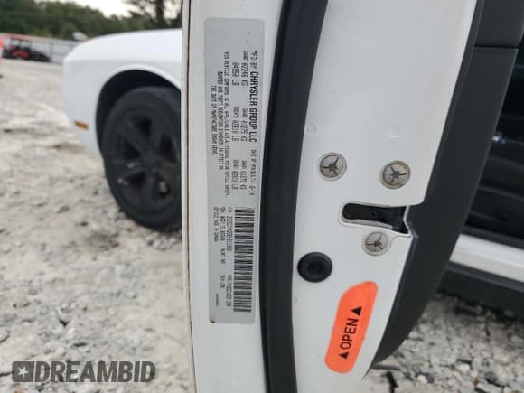 ✅ 2014 Dodge Challenger SXT • VIN: 2C3CDYAG5EH311359 • Lot: 70916784. Wystawiony na Copart z przebiegiem 236 076 mil. Bezpłatny archiwum sprzedaży aukcyjnych z USA i szczegółowy raport historii pojazdu na DreamBid. Zdjęcie 15.