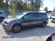 ✅ 2016 Chrysler Town & Country S • VIN: 2C4RC1HG0GR138532 • Lot: 42164215. Listed on IAAI with 55,486 mi. Free auction sales archive from the USA and detailed vehicle history report at DreamBid. Image 14.