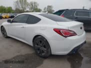 ✅ 2010 Hyundai Genesis Coupe R-Spec • VIN: KMHHT6KD0AU018646 • Lot: 42077089. Wystawiony na IAAI z przebiegiem 162 251 mil. Bezpłatny archiwum sprzedaży aukcyjnych z USA i szczegółowy raport historii pojazdu na DreamBid. Zdjęcie 3.