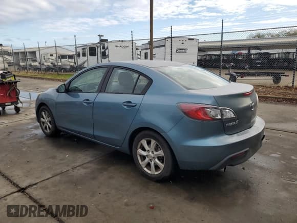 ✅ 2010 Mazda 3 i Touring • VIN: JM1BL1SG6A1166020 • Лот: 82498715. Опубликован ранее на Copart с пробегом 147 600 миль. Бесплатный доступ к архиву аукционных продаж из США и подробный отчёт об истории автомобиля на DreamBid. Изображение 2.